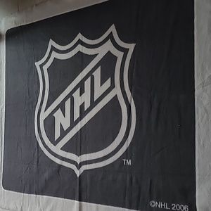 - NHL 2006 Fleece throw